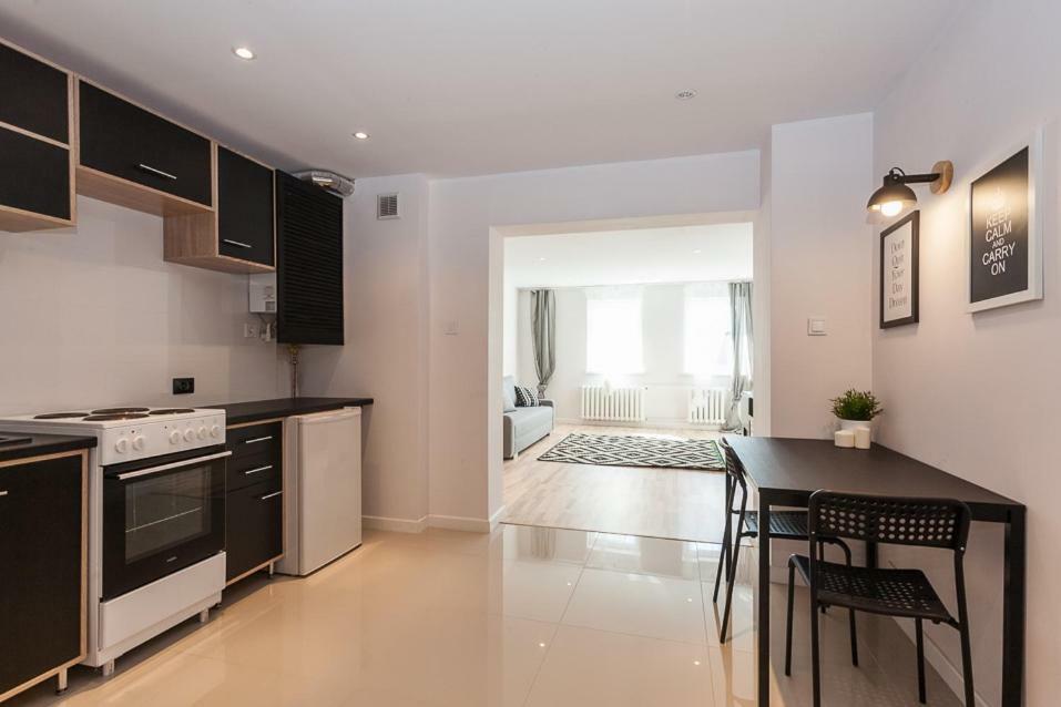 B&W Ruska Apartment Breslavia Esterno foto